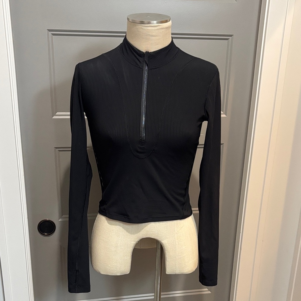 Lululemon Black Long Sleeve Women's Top